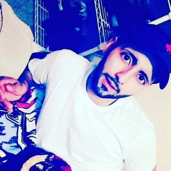 Meet your Posher, Jorge - Picture 1 of 1